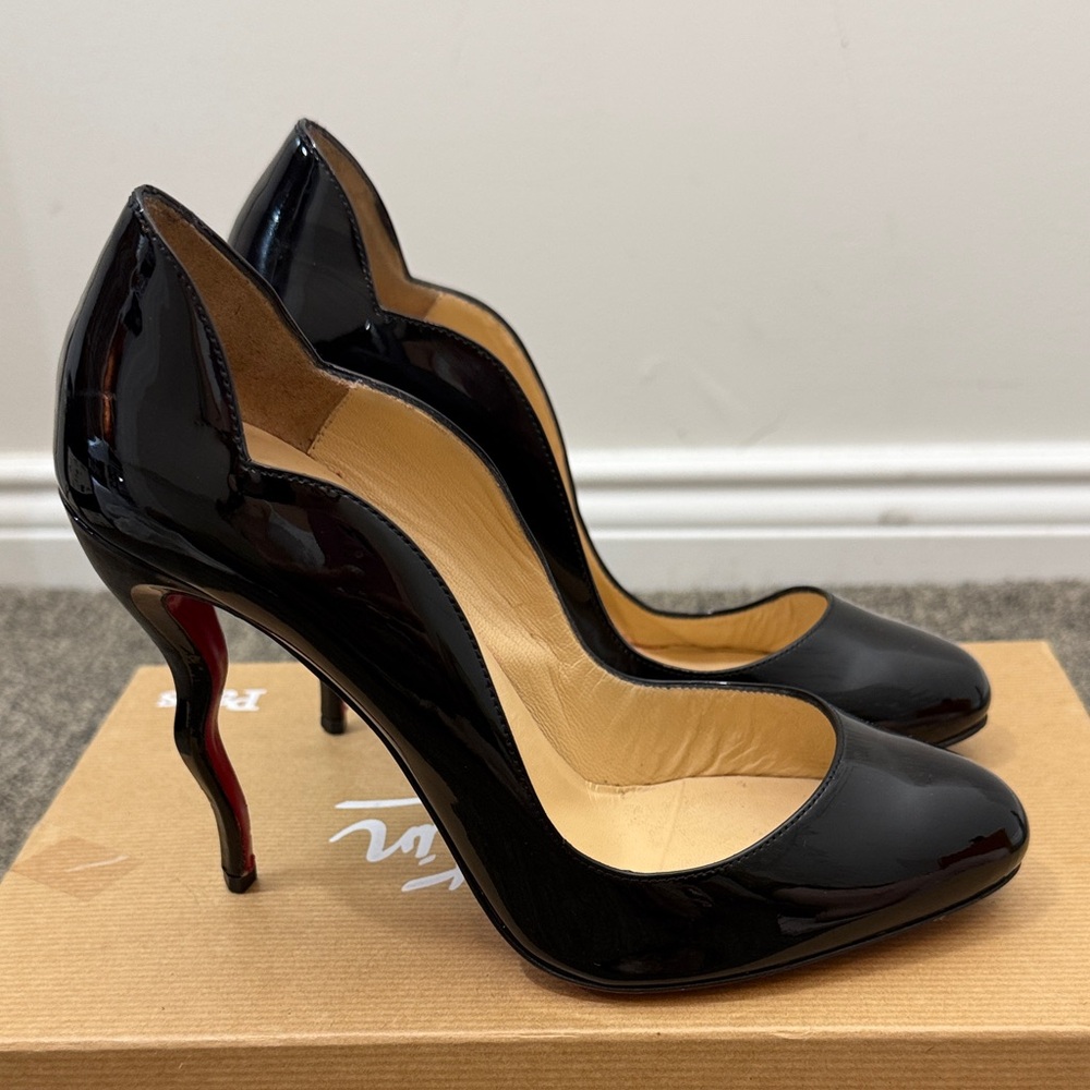 Christian Louboutin wavy dolly 100mm black size 38